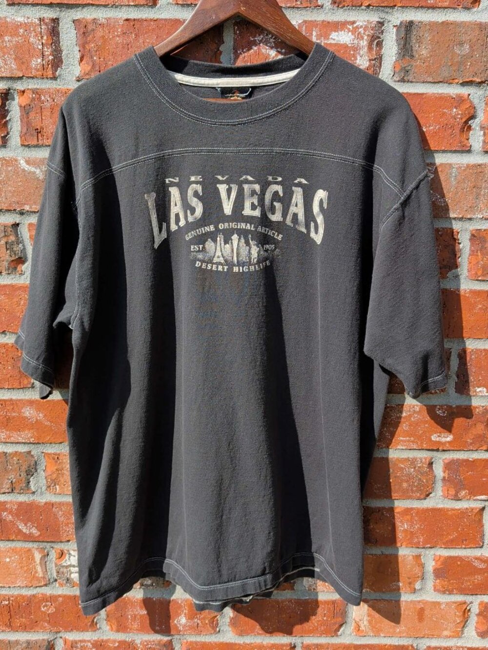 VTG Prairie Mountain Las Vegas T-Shirt Mens XL Gray Souvenir Graphic Tee